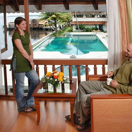 Lemon Tree Vembanad Lake Resort, Kerala Alappuzha Exterior foto