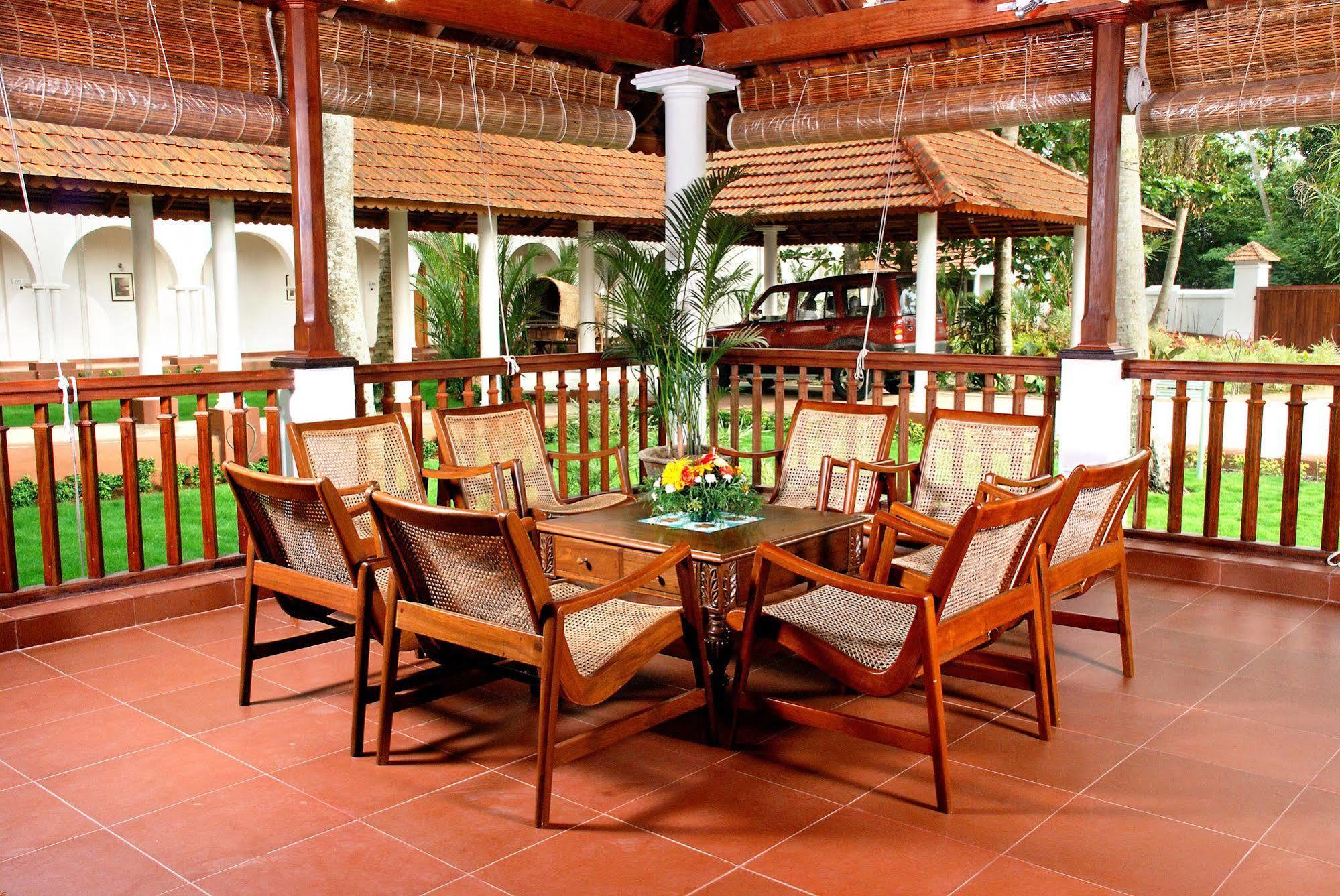 Lemon Tree Vembanad Lake Resort, Kerala Alappuzha Restaurant foto